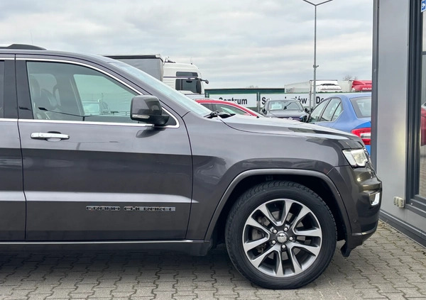 Jeep Grand Cherokee cena 129900 przebieg: 127655, rok produkcji 2017 z Świdnik małe 529